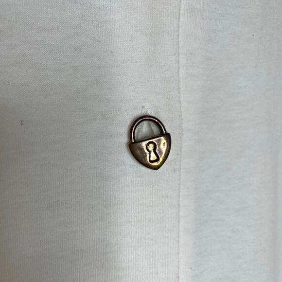 Vintage Jersey Top White Button Front w Large Buttons Hearts Sz Medium - Picture 8 of 9